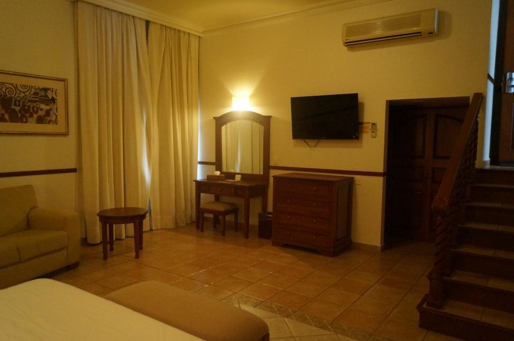 King Room