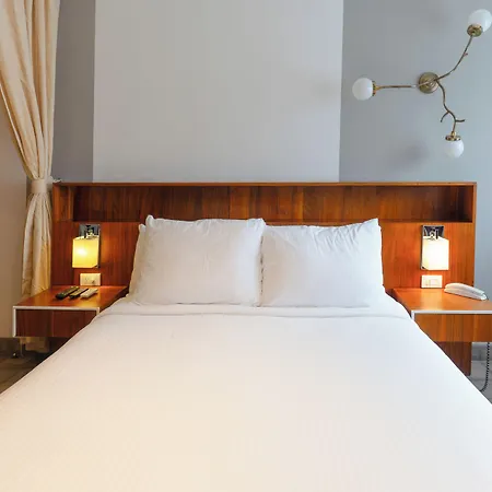 Flor De Mayo Hotel & Restaurant (Adults Only)-3